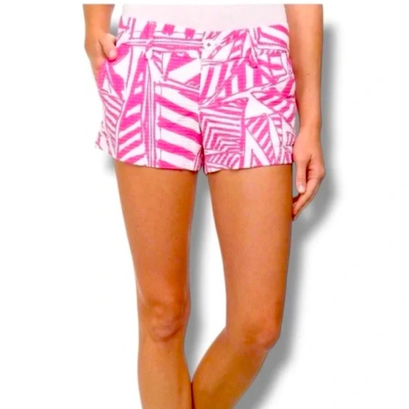 Lilly Pulitzer The Callahan Pink and White Geometric Shorts - Picture 1 of 12